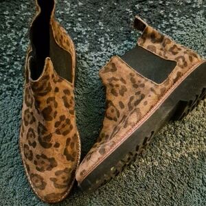 SIOUX ANKLE BOOTS...**says size 7.5(maybe mens) as fits womens 9.5-maybe 10..